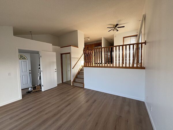Calgary 3 bedrooms House for rent. Property photo: 718567-2