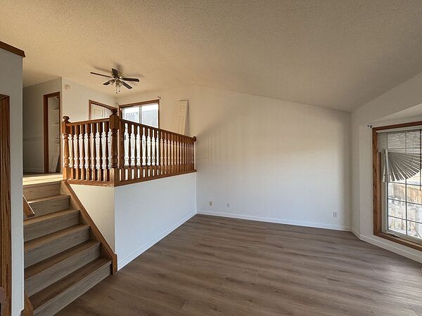 Calgary 3 bedrooms House for rent. Property photo: 718567-3
