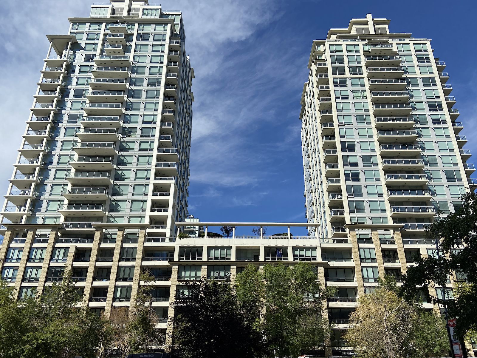 Calgary 1 bedroom Condo Unit for rent. Property photo: 71870-1