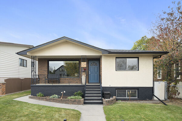 Calgary 4 bedrooms House for rent. Property photo: 719547-2