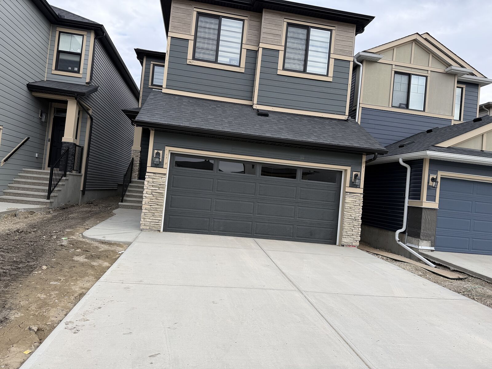 Calgary 2 bedrooms Basement for rent. Property photo: 719872-1