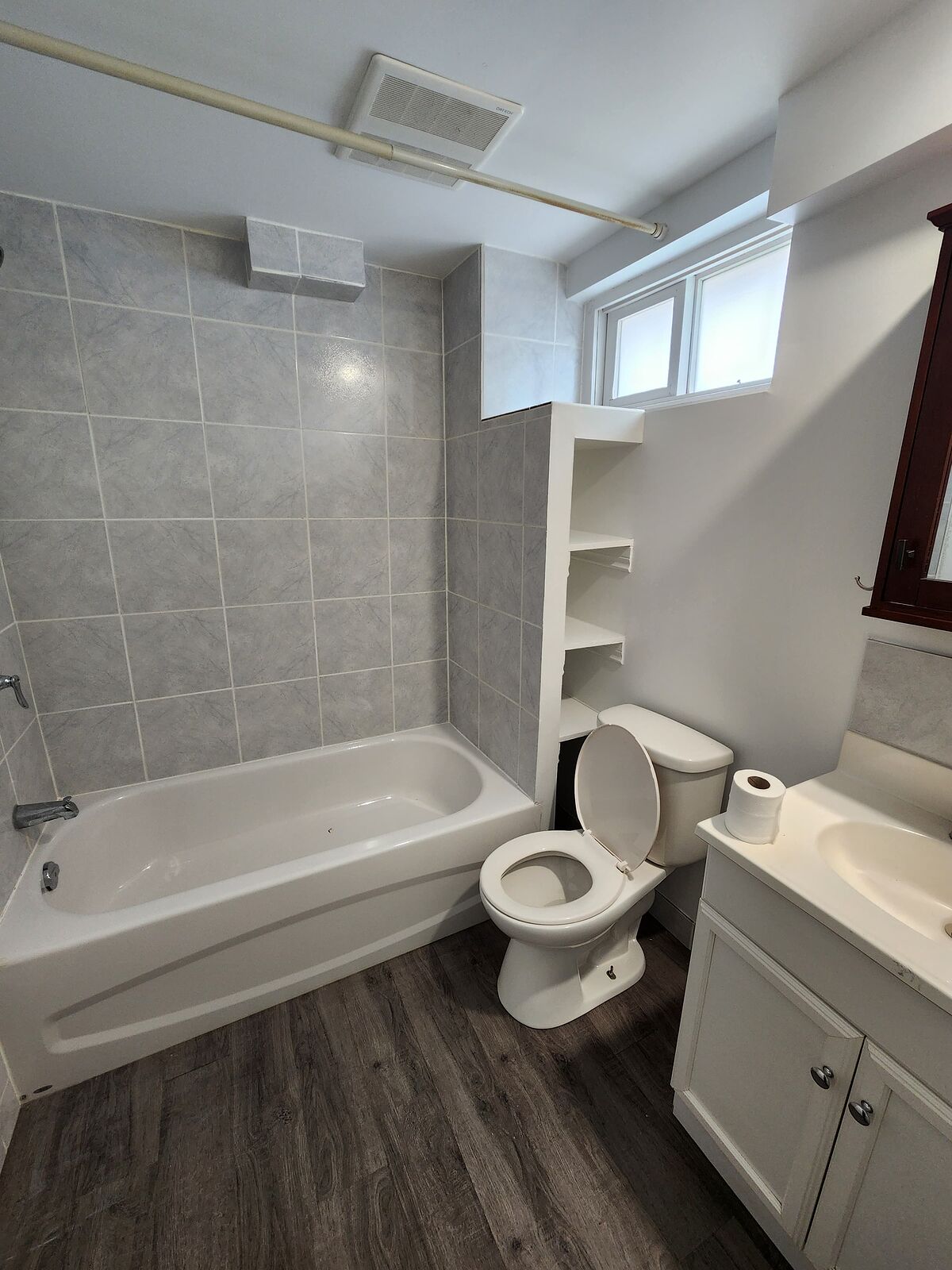 Calgary 2 bedrooms Basement for rent. Property photo: 720391-1