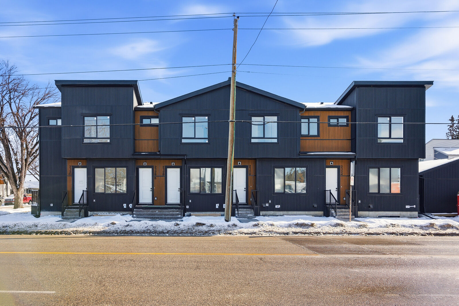Calgary 4 bedrooms Room For Rent for rent. Property photo: 722176-1