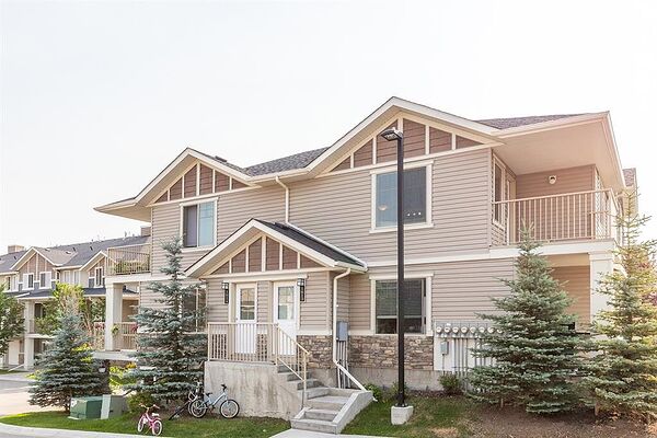 Calgary 2 bedrooms Townhouse for rent. Property photo: 725216-2