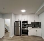 Bright & Private 1 Bed Suite – NW Calgary