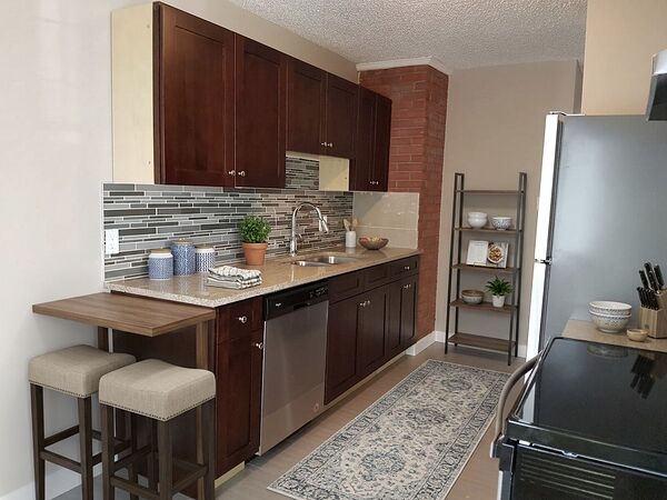 Calgary 1 bedroom Condo Unit for rent. Property photo: 726731-3