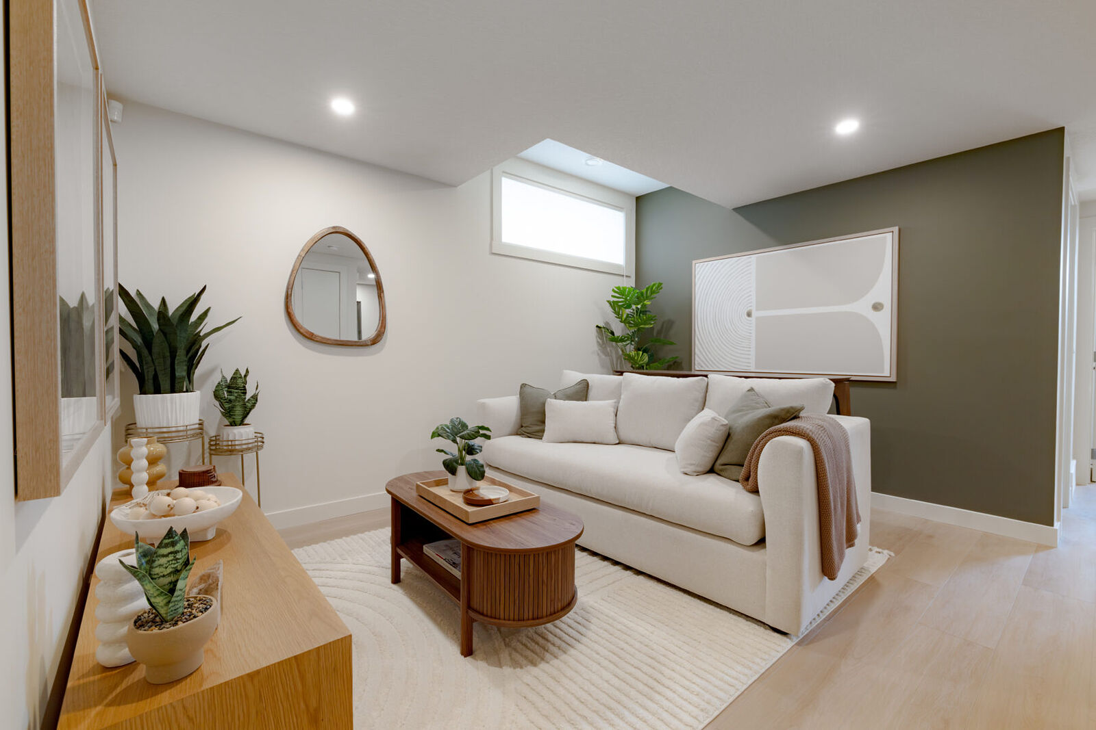 Calgary 2 bedrooms Basement for rent. Property photo: 726750-1
