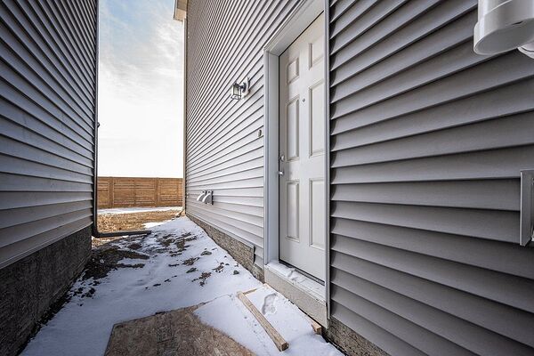Calgary 2 bedrooms Basement for rent. Property photo: 726912-2