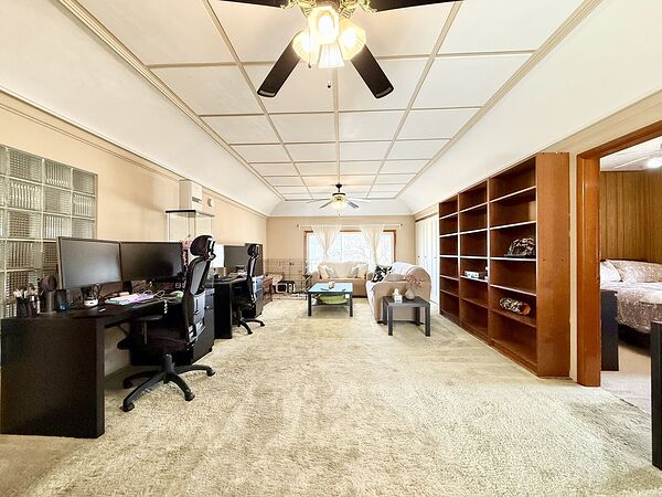 Calgary 2 bedrooms Condo Unit for rent. Property photo: 727063-2