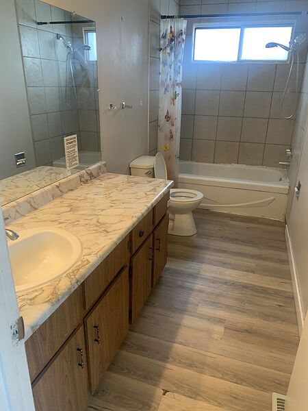 Calgary 3 bedrooms House for rent. Property photo: 727200-3