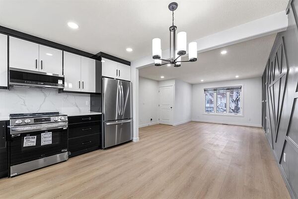 Calgary 3 bedrooms House for rent. Property photo: 727303-2