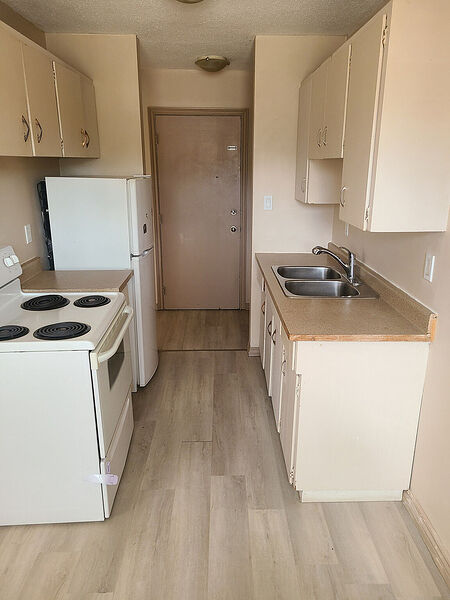 Edmonton 1 bedrooms Apartment for rent. Property photo: 727816-2