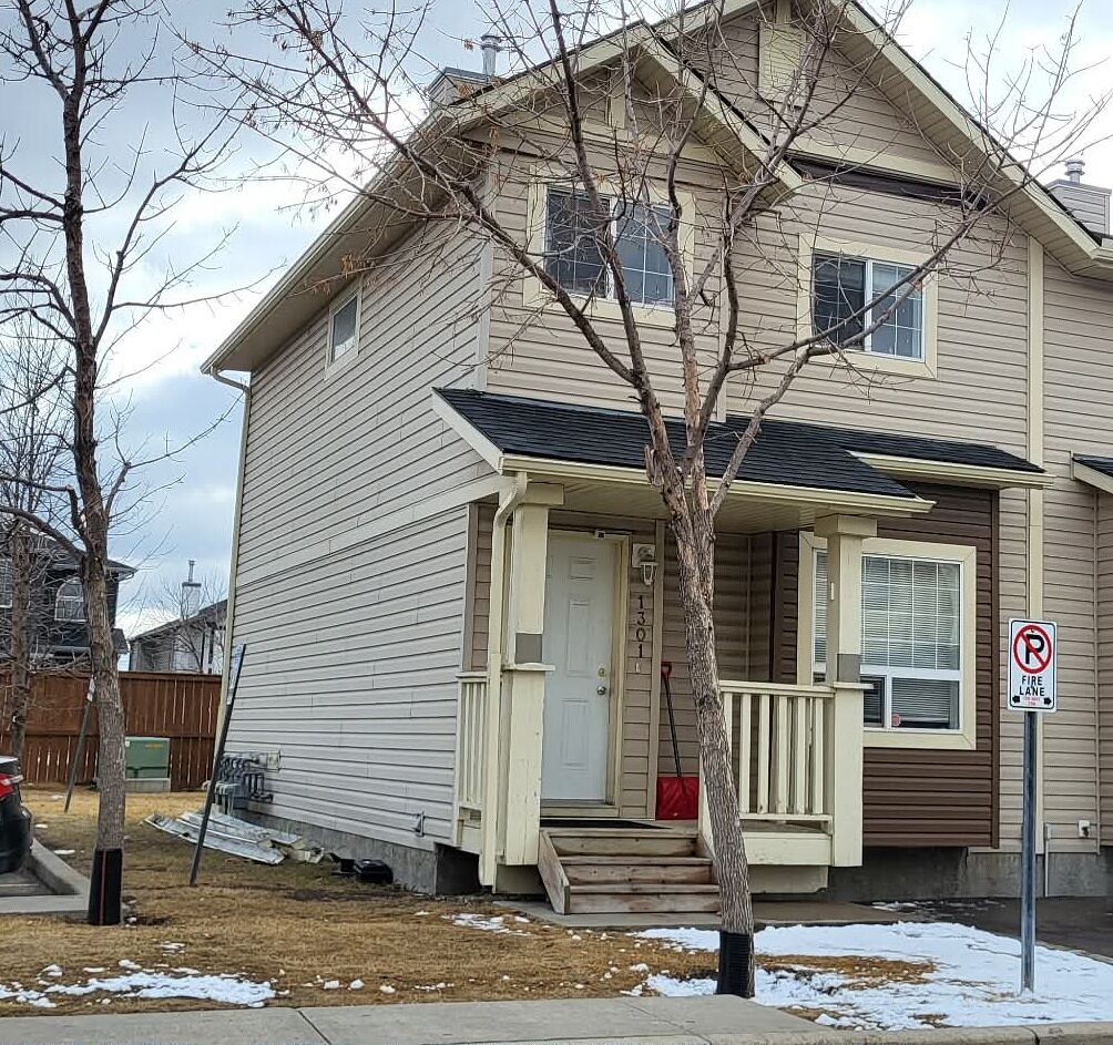Calgary 3 bedrooms Townhouse for rent. Property photo: 728155-1