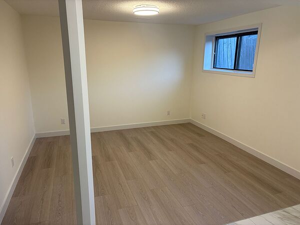 Calgary 3 bedrooms Basement for rent. Property photo: 728331-3