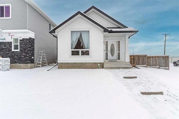 Calgary 3 bedrooms House for rent. Property photo: 728395-3