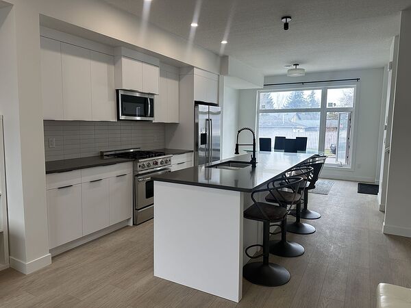 Calgary 3 bedrooms Townhouse for rent. Property photo: 728551-3