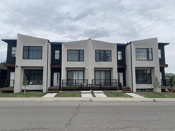 BRAND NEW - FULLY FURNISHED - 3 Bedroom Contemporary Townhouse - INCL UTILITIES