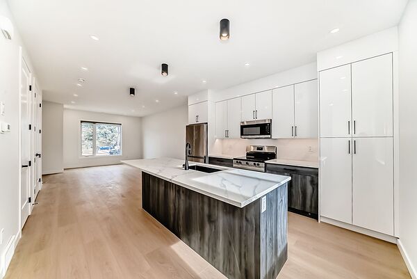 Calgary 3 bedrooms Townhouse for rent. Property photo: 728994-3