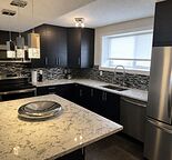 Private Bright 2-Bedroom Suite - Separate Entrance