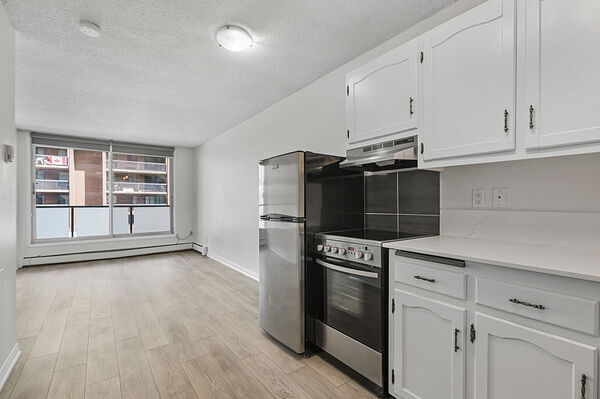 Calgary 1 bedrooms Condo Unit for rent. Property photo: 729682-3