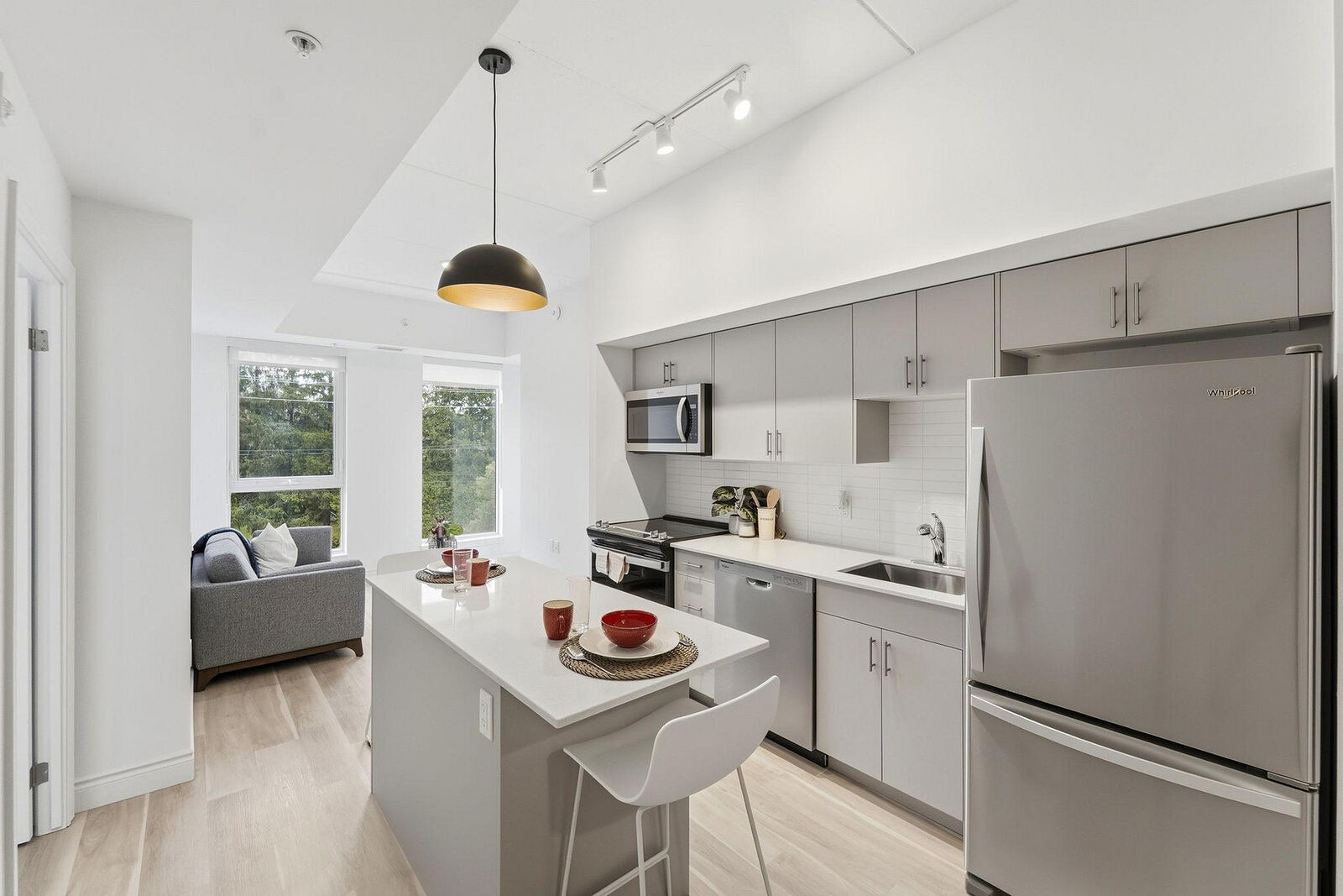 Guelph bachelor bedrooms Apartment for rent. Property photo: 729753-1