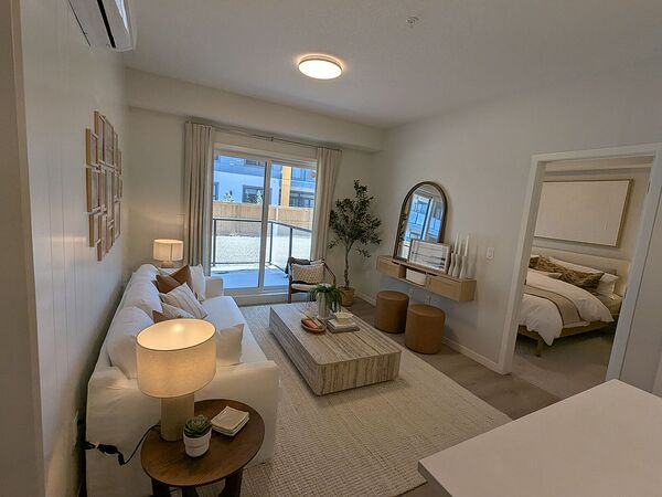 Calgary 2 bedrooms Condo Unit for rent. Property photo: 729831-3