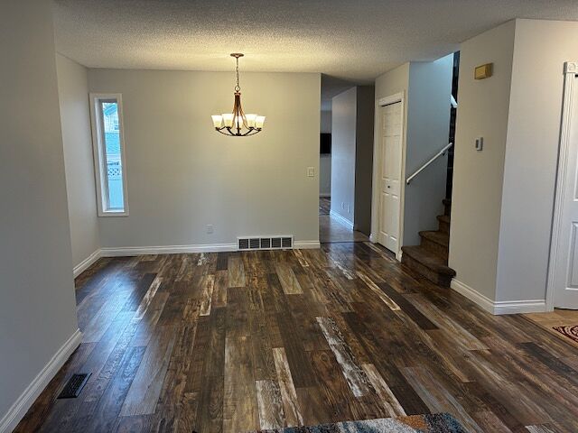 Calgary 3 bedrooms House for rent. Property photo: 729923-1