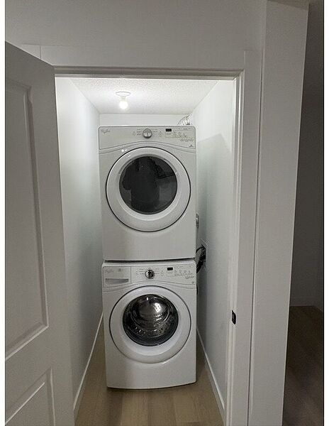 Calgary 2 bedrooms Basement for rent. Property photo: 730373-2