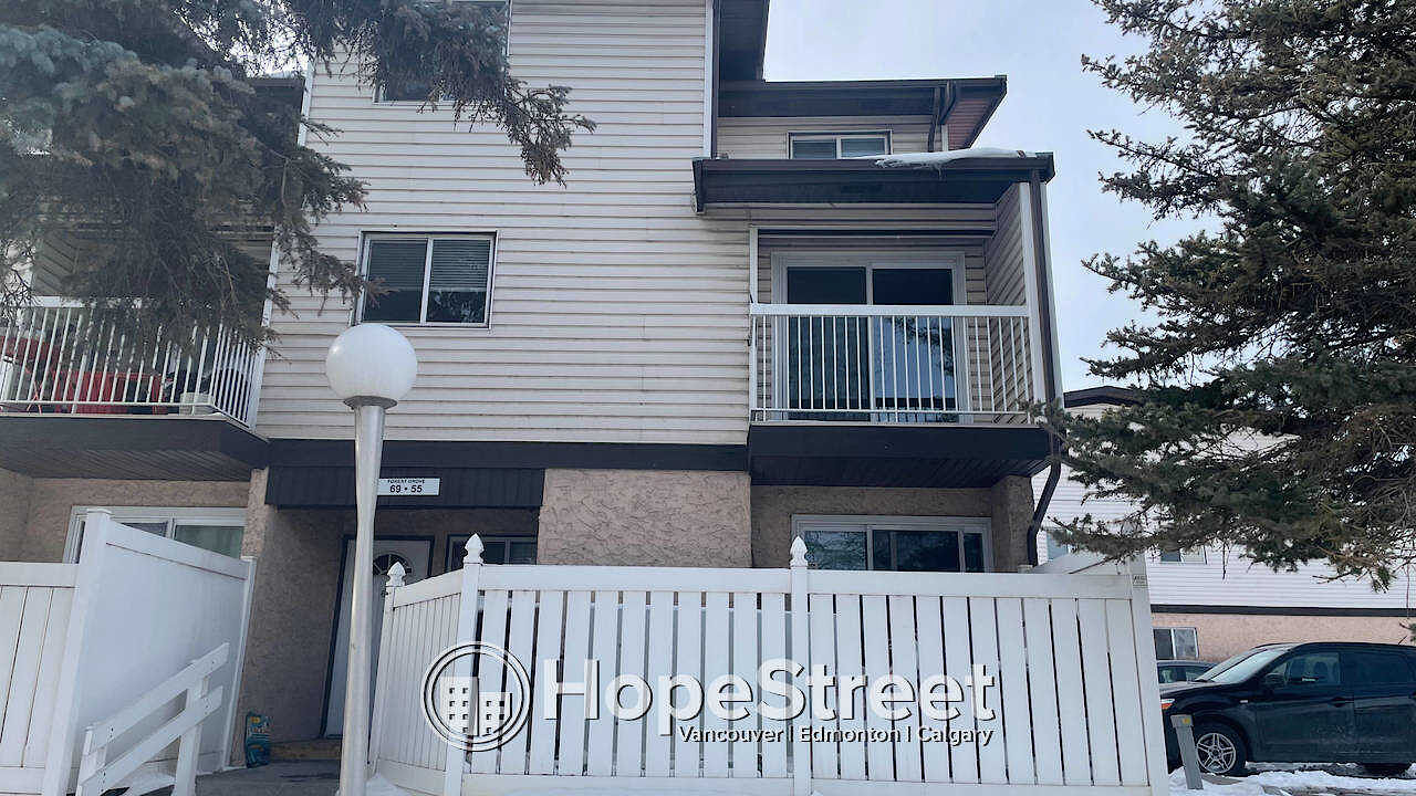 Calgary 2 bedrooms Townhouse for rent. Property photo: 73043-1