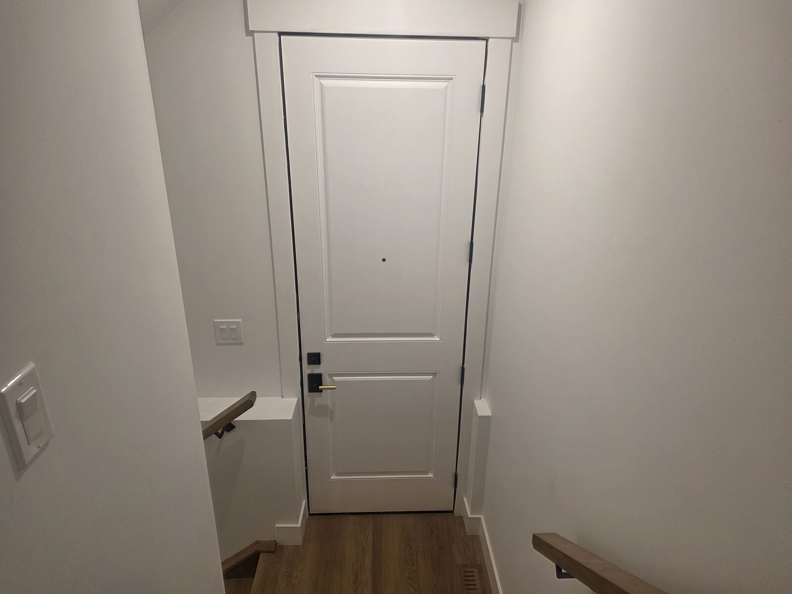 Calgary 3 bedrooms Basement for rent. Property photo: 730546-1