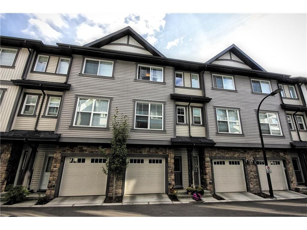 Calgary 2 bedrooms Townhouse for rent. Property photo: 731808-1