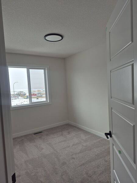 Calgary 3 bedrooms House for rent. Property photo: 731862-3