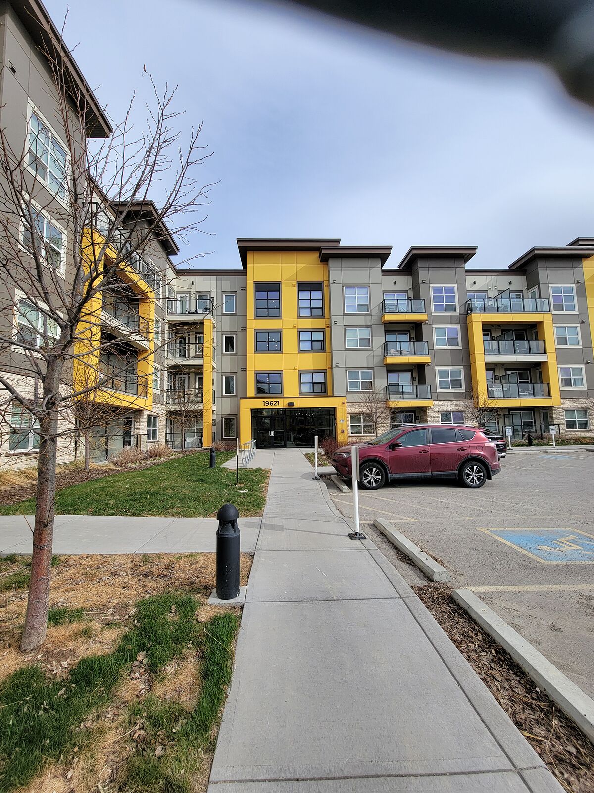 Calgary 2 bedrooms Condo Unit for rent. Property photo: 731940-1