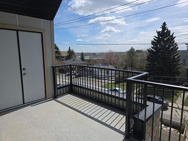Calgary 3 bedrooms Townhouse for rent. Property photo: 731993-3