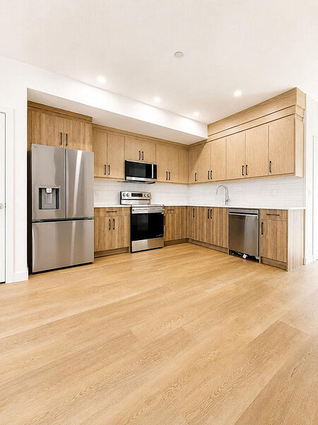 Calgary 3 bedrooms Townhouse for rent. Property photo: 732110-2