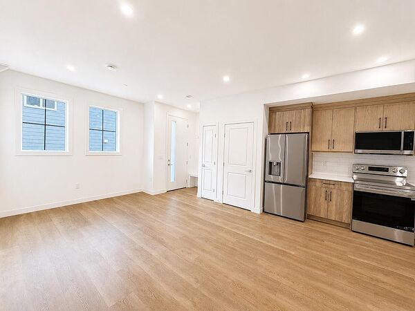 Calgary 3 bedrooms Townhouse for rent. Property photo: 732110-3
