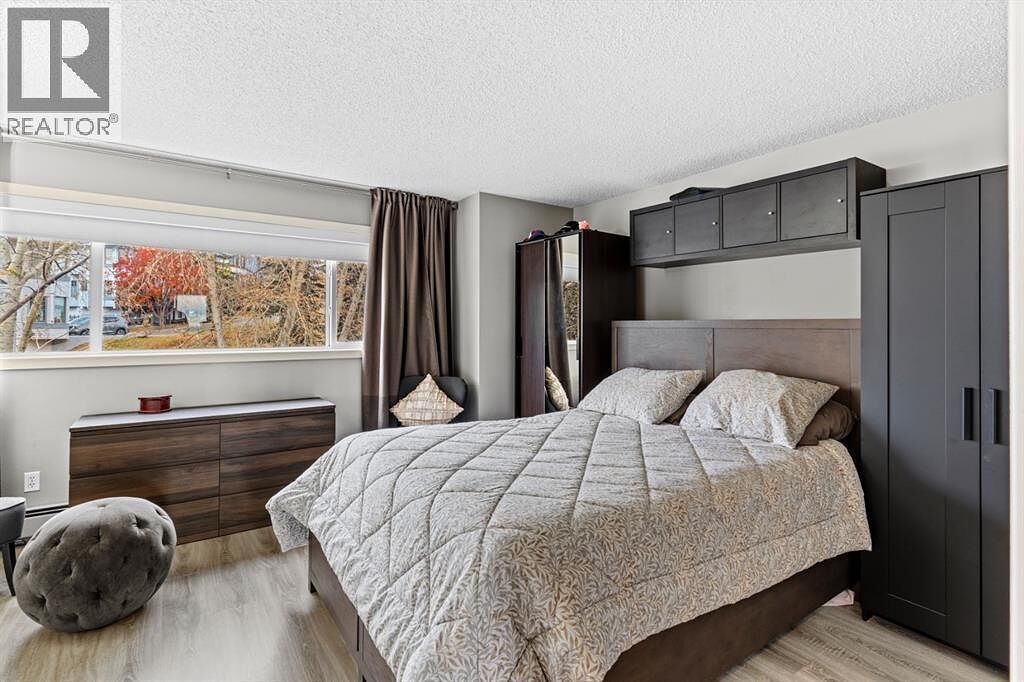 Calgary 2 bedrooms Condo Unit for rent. Property photo: 732251-1