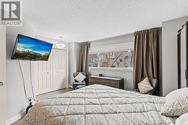 Calgary 2 bedrooms Condo Unit for rent. Property photo: 732251-2