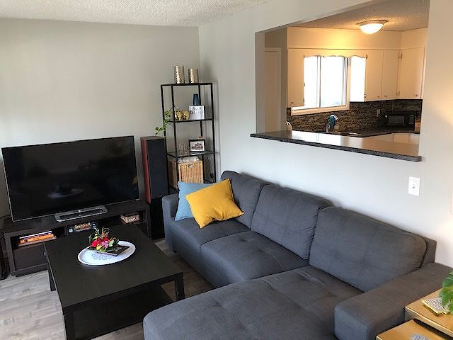 Calgary 3 bedrooms Apartment for rent. Property photo: 73281-1