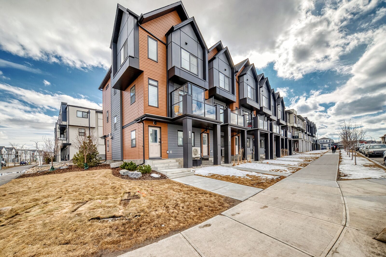 Calgary 2 bedrooms Townhouse for rent. Property photo: 733319-1
