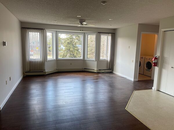 Calgary 3 bedrooms Apartment for rent. Property photo: 733481-2