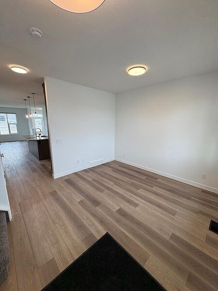 Calgary 3 bedrooms Main Floor for rent. Property photo: 733596-3