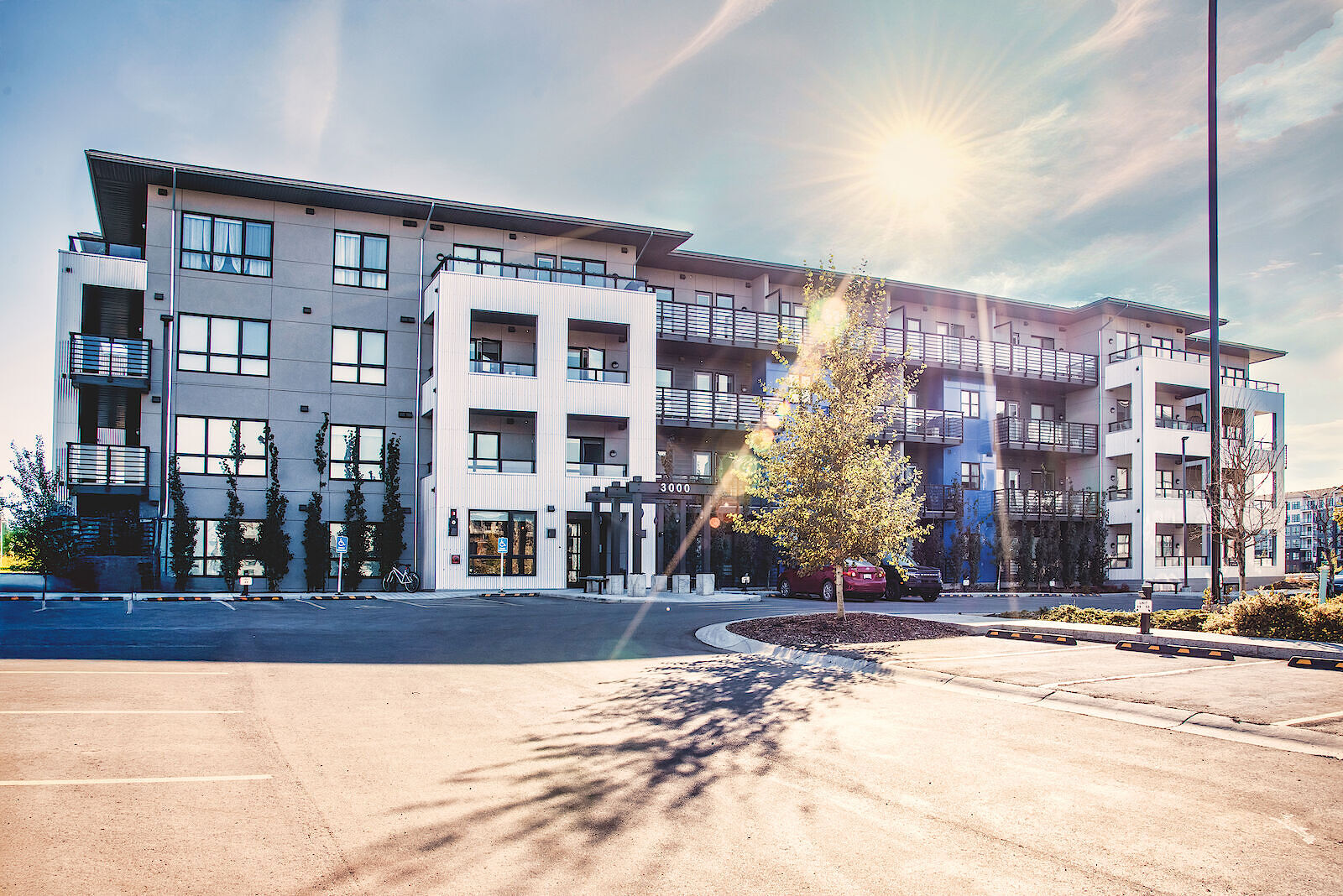 Calgary 1 bedroom Condo Unit for rent. Property photo: 733943-1