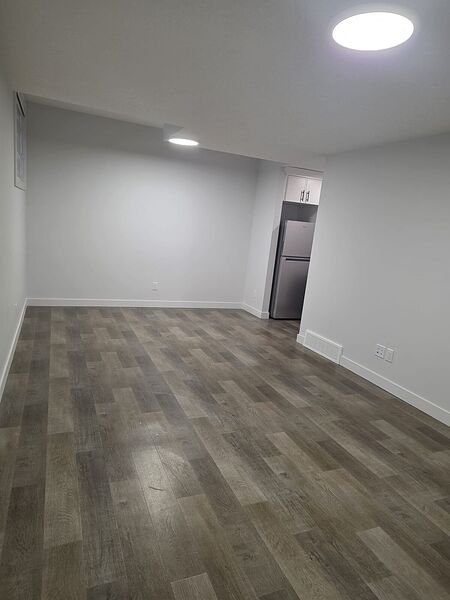 Calgary 2 bedrooms Basement for rent. Property photo: 734001-2