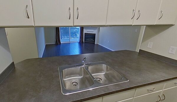 Edmonton 2 bedrooms Condo Unit for rent. Property photo: 734115-3