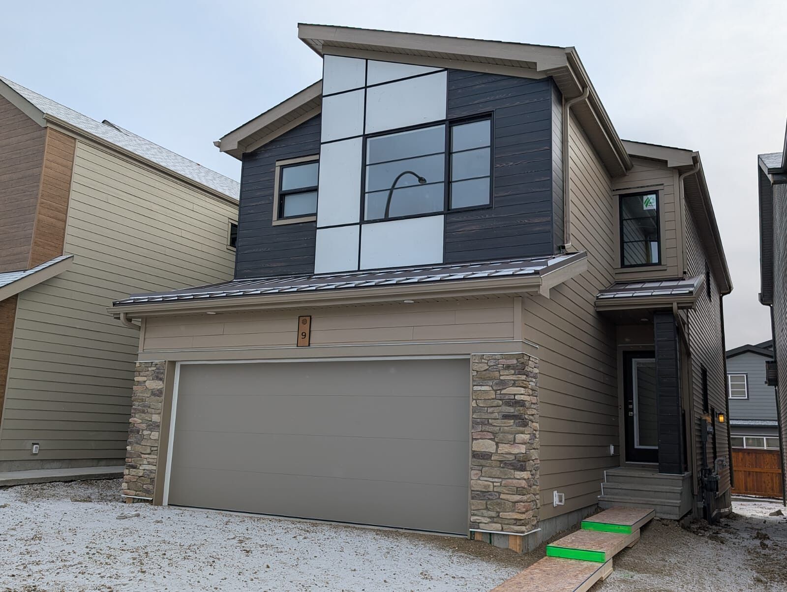 Calgary 2 bedrooms Basement for rent. Property photo: 734217-1