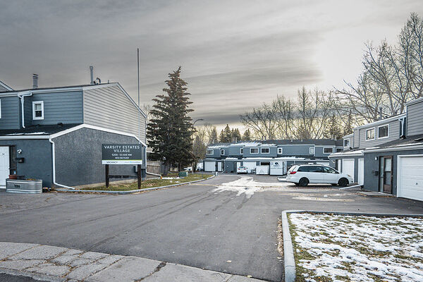 Calgary 3 bedrooms Townhouse for rent. Property photo: 734297-3