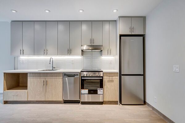 Calgary 1 + Den bedrooms Apartment for rent. Property photo: 734309-2
