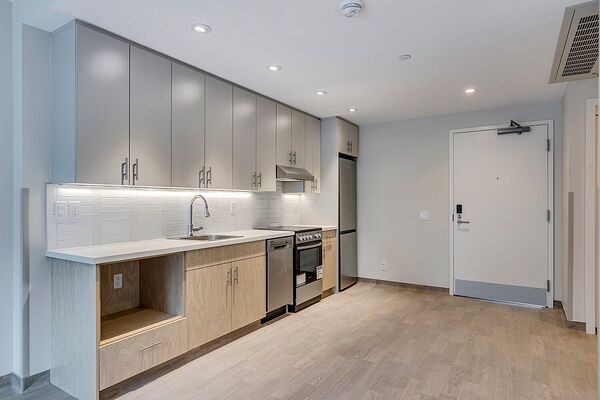 Calgary 1 + Den bedrooms Apartment for rent. Property photo: 734309-3