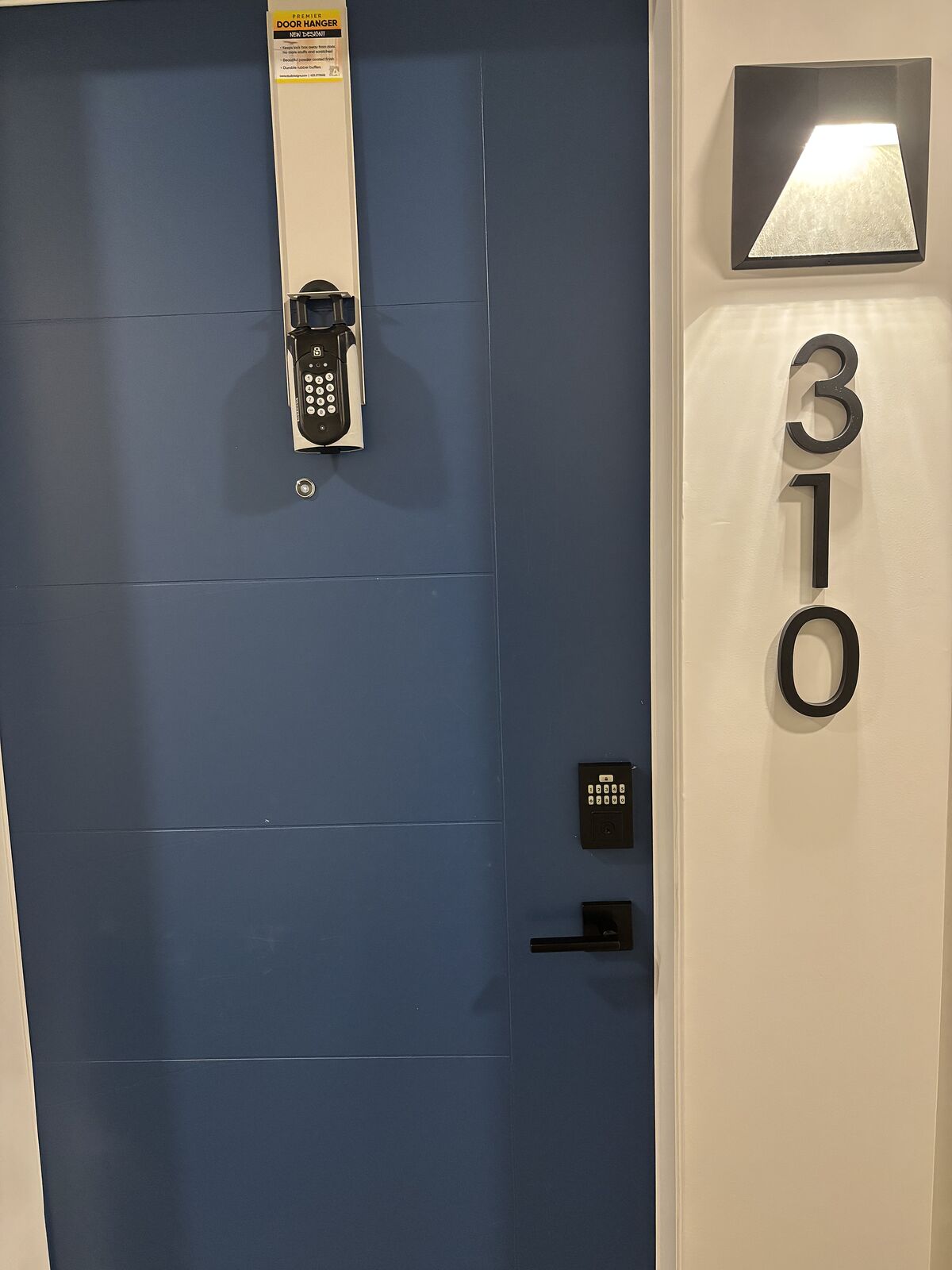 Calgary 1 bedroom Condo Unit for rent. Property photo: 734420-1